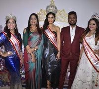 Being Tusshar Dhaliwal & Archana Tomer had a dual celebration on Christmas Eve.