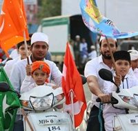 Jashn-E-Eid Milad-Un-Nabi Celebrated By People At Mira Road  in the way of Juloos