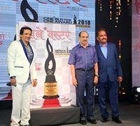 Cine Buster Magazine  First Aniversary Celebrated The spectacularly dazzling Trophy was unveiled In Mumbai