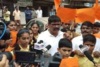 Shivsena’s agitation against potholes in a Unique way, leaded by Jitendra Janaunve