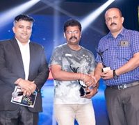 Uday Bhagat Honoured With  The Best PRO Award At 6th Bhojpuri Film Award