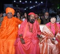 GLIMPSES OF DR GURJEE KUMARAN SWAMI OF 5TH SANTAN DHAM BLESSES AWARD WINNERS Of DADA SAHEB PHALKE FILM FOUNDATION 2019