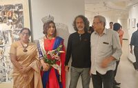 Dr  Naavnidhi K Wadhwa Inaugurates Tabassum Art Exhibition Nostalgia