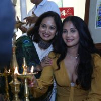 भक्ति और जूनिनियत की अभिव्यक्ति को अपने पेंटिंग के जरिये दुनिया को कृष्ण की लीला में सराबोर करने आ रही हैं कलाकर राखी. एस. बैद! कृष्णांश संग्रह के जरिए देखी जाएंगी अद्भुत पेंटिंग!