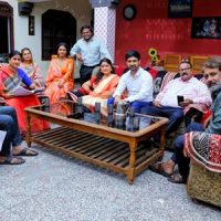निर्देशक मनोज ओझा हुए भावुक भोजपुरी फिल्म ‘वीआईपी बहू’ की शूटिंग पर, अमित शुक्ला और रीना रानी की शादी पर रो पड़े लोग